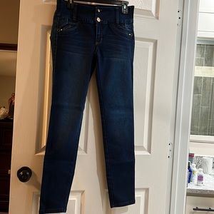 Butt lifting, Colombian design